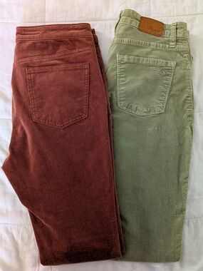 Woman's Corduroy Jeans Pair - Rust Red & Sage Green. (Rr 30-Sg-42)